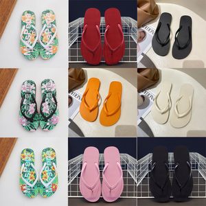 Sandales de mode extérieure Plants de gants de concepteur Classic Pinched Beach Alphabet Print Flip Flops Summer Flat Casual Shoes G 42