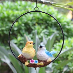 Jardins de fleurs en plein air, sculptures d'animaux simulées, artisanat, décorations d'oiseaux, cours de villa, décorations suspendues sur les arbres