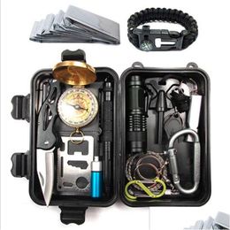 Gadgets extérieurs 20 Set Mtifunction Outdoor Edc Tool Kit Sos Survival Gear Boîte de rangement avec stylo tactique lampe de poche Bracelet Sports Out Dhm5A
