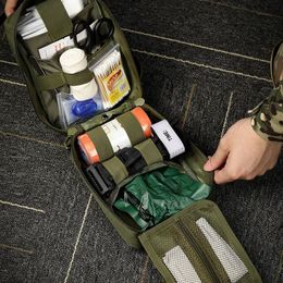 Gadgets voor buiten EHBO-koffers Tactische traumakit Noodstop The Bleed IFAK Navulbenodigdheden Combat Survival Gear 230826