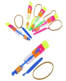 Les jeux en plein air ont mené Flier Flyer Flying Rocket Amazing Arrow Helicopter Flying Umbrella Kids Toys Magic S Lighup Parachute Gifts8997470