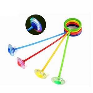 Buitenspellen LED Willekeurige kleuren Knipperende springbal Leuke speelgoedballen voor kinderen Kindersport Beweging Enkel overslaan Kleur Roterende stuiterende ballen Activiteiten
