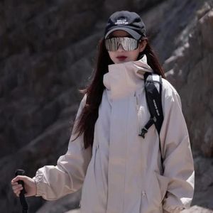 Vestes d'extérieur à capuche veste de randonnée pour hommes et femmes vêtements de travail pour femmes veste d'alpinisme en plein air coupe-vent et imperméable 231120