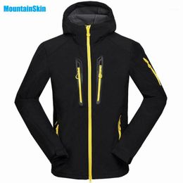 Buiten Jacketshoodies Mountain Skin Men Winter Inside Fleece Softshell wandeljassen Warme kleding Waterdichte Camping Male ski -jassen MA