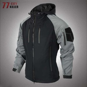 Outdoor Jackets Hoodies Patchwork Soft Shell Tactical Jackets Men Autumn Winter Waterdichte Warm Hooded Army Jacket Mens Outdoor Militaire Winddichte Coats 0104