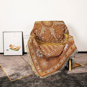 Tapische de camping Jacquard Tapquard Outdoor Mat de pique-nique décoratif Bohemian Thread Quilt Sofa Multifonctionn Sofa Loisket Couvertures 240326