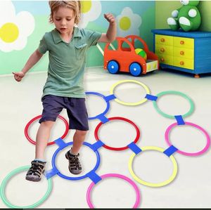 Outdoor Kinderen Grappig Fysieke training Sport Speelgoed Rooster Jump Ring Set Spel met 10 Hoops 10 Connectors voor Park Play Jongens Meisjes