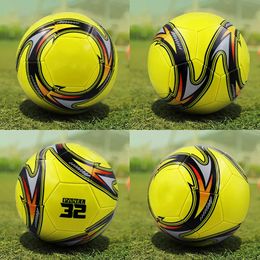 Outdoor Kids Training Soccer Balls PVC voetbal Duurzame maat 4 Size 5 voetballen voor kinderen die geschenken spelen voor kerstverjaardag 240507