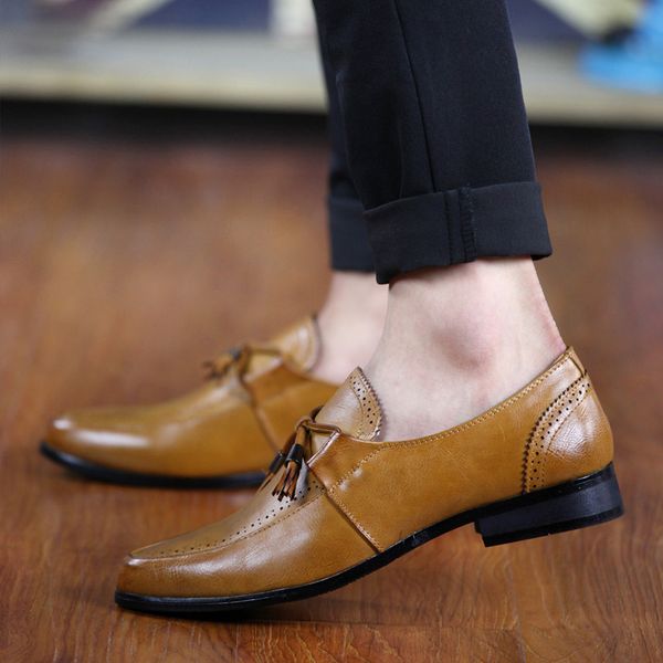 Diseñadores de lujo al aire libre Oxfords de cuero Zapatos de vestir de gamuza Amantes de la fiesta Oficina Carrera Boda Negocios Plano Zapatillas de plataforma de calidad superior