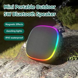 Outdoor magnetische BT5.3 draadloze luidspreker mini-muziekspeler klankkast met RGB-verlichting IPX5 waterdichte luidspreker stereo surround YY1221