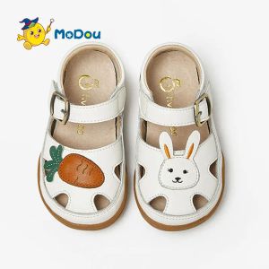 Outdoor Mo Dou Girl's Echt lederen sandalen 2023 Nieuwe baby westernstyle strandschoenen prinses zachte zool haak en lus gemakkelijk dragen