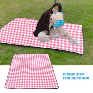 Outdoor Pads Disposable Picknick Mat Camping Plaid 1pc Plastic Waterdicht Vochtbestendig Strand Tafelkleed voor