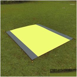 Coussinets d'extérieur Couverture de plage imperméable Pliante Cam Mat Matelas Portable Léger Pique-nique Résistant à l'humidité Sable Drop Livraison Sports de plein air Ot0Ld