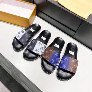 Piscine extérieure Waterfront Impression Pantoufle Chaussure Casual Date Sliders Caoutchouc 14 Couleurs Plage Luxe Hommes Sandale Été Plat Mule Femmes Designer Slide Pantoufles Boîte Cadeau