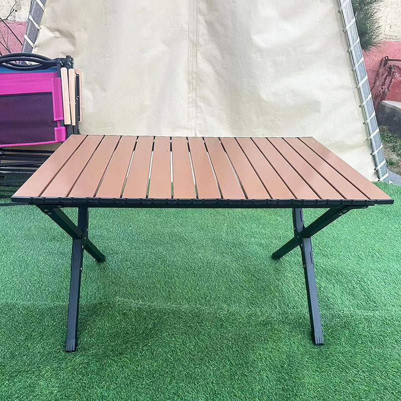 Équipement de camping de pique-nique portable extérieur Table des rouleaux de poulet Camping Table pliante simple