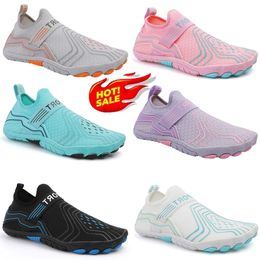 Zapatos acuáticos de verano de secado rápido para exteriores, calcetín de playa Unisex, zapatillas de deporte descalzas para hombre, natación, deportes aguas arriba, buceo, zapatos acuáticos para mujer, talla 36-45