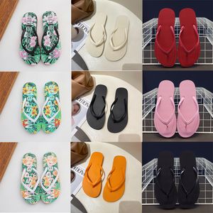 Outdoor Sandalen Designer Slippers Modeplatform Klassiek geknepen Beach Alphabet Print Flip Flops Summer Flat Casual Shoes G 53