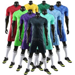 Chemises d'extérieur sublimées de qualité supérieure pour hommes et femmes Maillots de football personnalisés Uniformes de football Set Chemise de football adulte - Shorts Vêtements de sport 230703