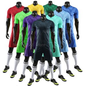 Outdoor Shirts Gesublimeerd Top Kwaliteit Mannen en Vrouwen Custom Voetbalshirts Voetbal Uniformen Set Volwassen Voetbal Shirt -Shorts Sportkleding 230703