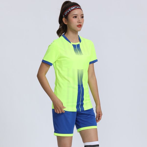 Camisas al aire libre Mujeres Deportes Jerseys Correr Fitness Camiseta y pantalones cortos Secado rápido Bádminton Tenis Trajes de fútbol Conjuntos de entrenamiento femenino 230703