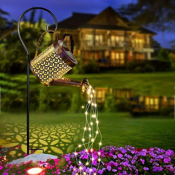 L'arrosage solaire extérieur peut léger étoile du jardin de douche art LED String Pathway Patio suspendu Lantern Kettle Lampe décorative 240411