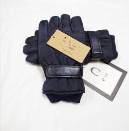 Guantes deportivos para hombres al aire libre Anti agua mantener caliente invierno cinco dedos 3 colores buena calidad al por mayor