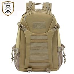 Outdoor Sport Militaire tactische klimmende bergbekleding Backpack 3D Camping Hiking Trekking Rucksack Travel Bag192Q