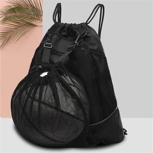 Buiten Sport Gym Bags Basketball Backpack School Tassen voor tienerjongens Portable Soccer Ball Pack Laptop Bag voetbal Netpakket 240416