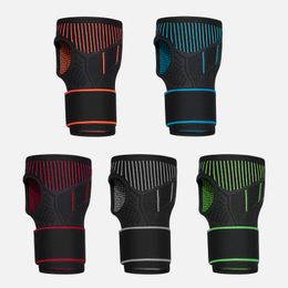 Outdoor Sports Knitting Pols Ondersteunen Compressie Bandjes Palm Brace Splint Guards Ondersteuning Protector Gewichtheffen Gewicht Opheffen Vingerloze Handschoenen