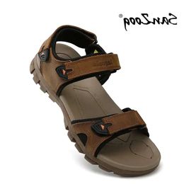 Sandales d'été extérieures Chaussures de plage en cuir masculin Designer Direct Ship 31E