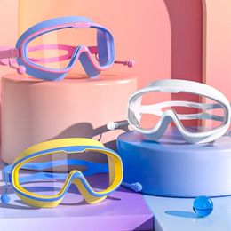 Goggles de natation en plein air Plug 2 en 1 set pour enfants ANTIFOG UV Protection Lunes avec bouchons d'oreille 415 ans Enfants 240418