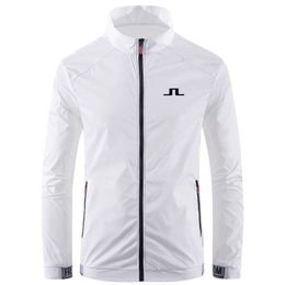 Camisetas al aire libre 2022 Spring Autumn Golf Chaqueta de golf Fashion Casual Winding Protection Chaqueta Breakbreaker para hombres Paper Bomber Chaqueta J230214