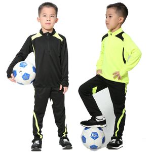 T-shirts d'extérieur Garçons Football Jersey Survêtement Enfant Football Sports Uniformes Enfants hiver Sportswear Kits Costume de football pour enfants 230215