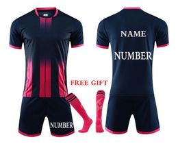 Outdoor T-shirts aangepaste mannen jerseys pakken jongens voetbaluniformen futebol shirt sets voetbalkit kinderen meisjes sportkleding kleding 230322