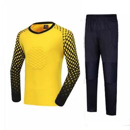 T-shirts d'extérieur enfants adultes gardien de but maillot de football enfant femmes hommes gardien de but costume de football éponge protection portier chemise pantalon ou short 230215