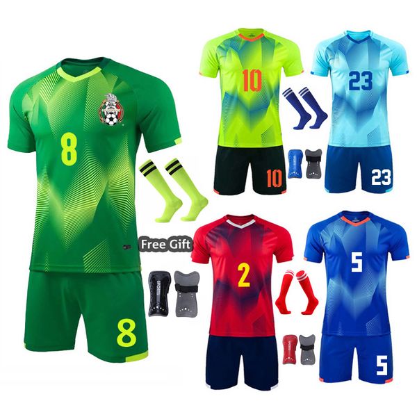 Camisetas al aire libre Profesión Fútbol Survetement Sets Athlet Fotbol Jersey Uniformes personalizados Hombres Kits de fútbol juvenil Set Ropa Calcetines Shin Pad M8602 230215