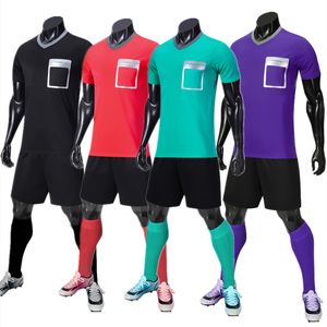 Outdoor T-shirts Professionele scheidsrechter Soccer Jersey Set Jeugd volwassen scheidsrechter voetbaluniform korte mouw v-hals rechter shirt dubbele zakken shorts 230815