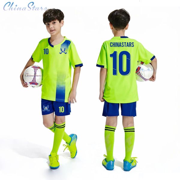 Camisetas al aire libre Calcetines gratis Conjuntos de camisetas de fútbol para adolescentes Uniformes de fútbol Fútbol Joursey Sport Set Camiseta de fútbol personalizada para niños Kits de ropa deportiva 230227