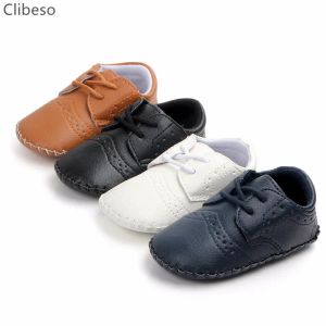 Outdoor Vintage zacht lederen babyschoenen veelkleurig pasgeboren rubberen zool eerste wandelaars jongens peuters antislip schoenen babymeisje mocassins