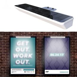 Éclair de panneau de lampe murale extérieure IP65 Éclairage de panneau d'affichage à énergie solaire pour les poteaux de panne