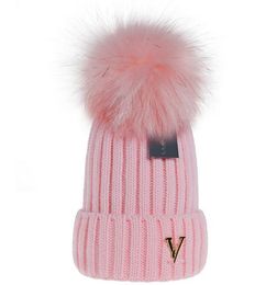 Bonnets chauds en plein air boule de laine artificielle chapeaux tricotés lettre V femmes hommes décontracté épais couleur bonbon chapeau
