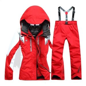 Traje de esquí grueso para mujer al aire libre chaqueta de concha acolchado de algodón a prueba de viento impermeable y cálido traje de snowboard 240122