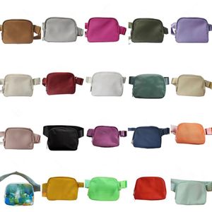 Sac de yoga extérieur sac à ceinture omniprésente sac de taille de couleur solide, sac de poitrine de fesses classiques en nylon