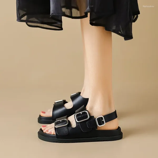 Chaussures de vêtements d'extérieur gladiateur sandales d'été pour femmes dames décontractées plate-forme de conception de métal élégant femelle 649