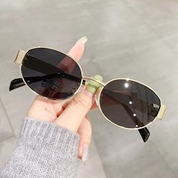 Gafas de sol ovaladas Moda para mujer Gafas de sol de metal al aire libre Tendencia retro Sombras Marca Clásico Hombres Señoras Gafas UV400 Gafas 240124