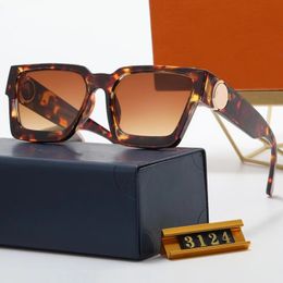sur lunettes lunettes de soleil dames designers mode Marques rétro Cat eye forme cadre lunettes Loisirs style sauvage UV400 Protection viennent avec la boîte