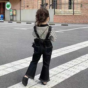 Overall Spring en Autumn Girls Denim Jumpsuit Baby Wrap Childrens Jumpsuit One Piece Clothing Flare Taille Bow genaaid 2-7Y D240515