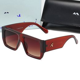 Lunettes de soleil surdimensionnées pour femmes Lunettes de soleil Mode Style classique Lunettes rétro unisexe Lunettes de conduite Plusieurs nuances de style d'été avec boîte en gros