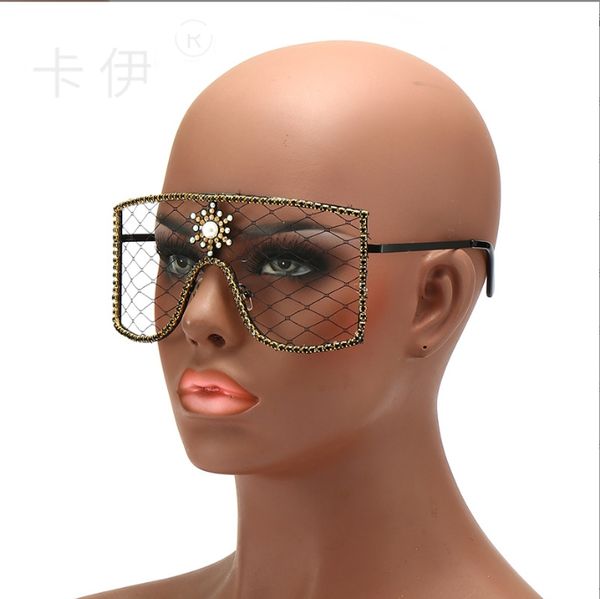 Surdimensionné dentelle décor lunettes De soleil pour femmes hommes une pièce Punk diamant lunettes marque concepteur sans monture lunettes nuances Lentes De Sol