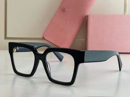 Oversized zonnebrilontwerper ZONNEBRIL GLAZEN VROUWEN VROUWEN Zomerstijl Anti ultraviolet retro plaat vierkant Volledige randloze frames transparante bril willekeurige doos